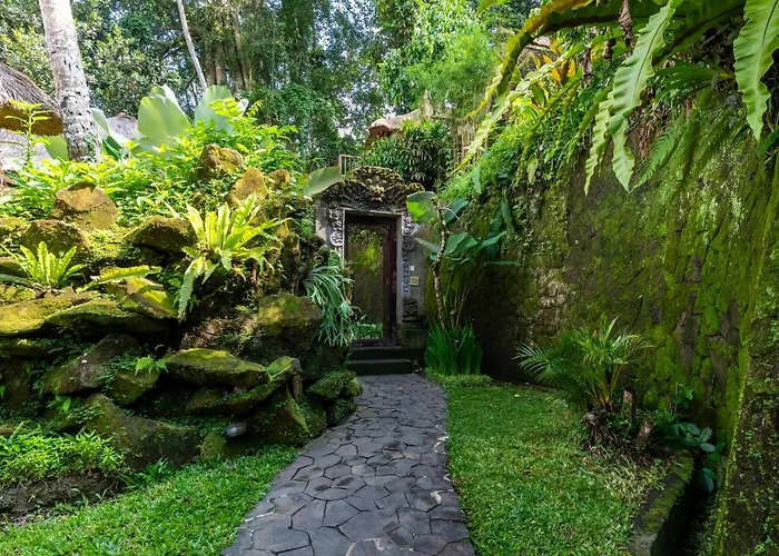 Villa Natura And