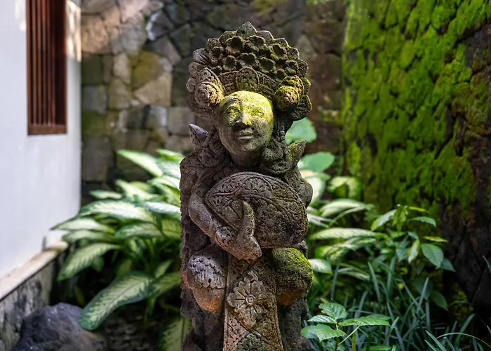 Villa Natura And
